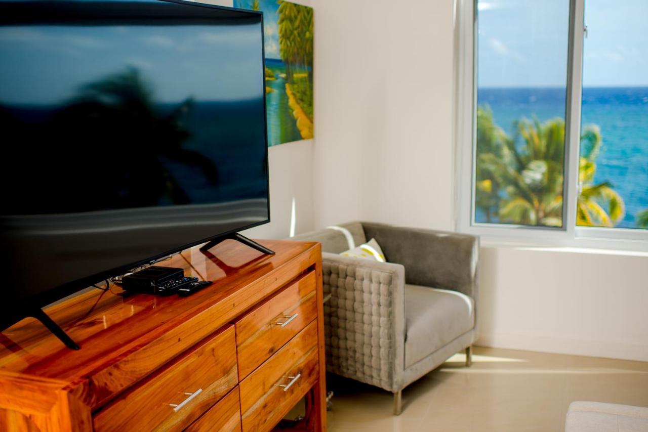 Whispering Seas Oceanfront Suite Ocho Rios Exterior foto
